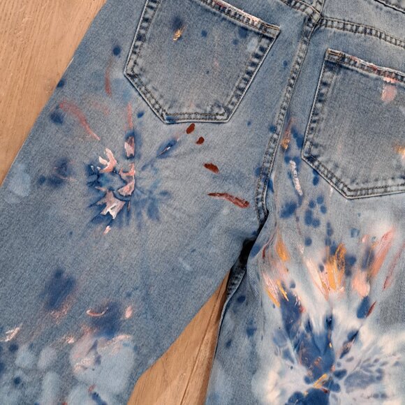 CUSTOM hand dyed and painted jeans - Picture 5 of 6